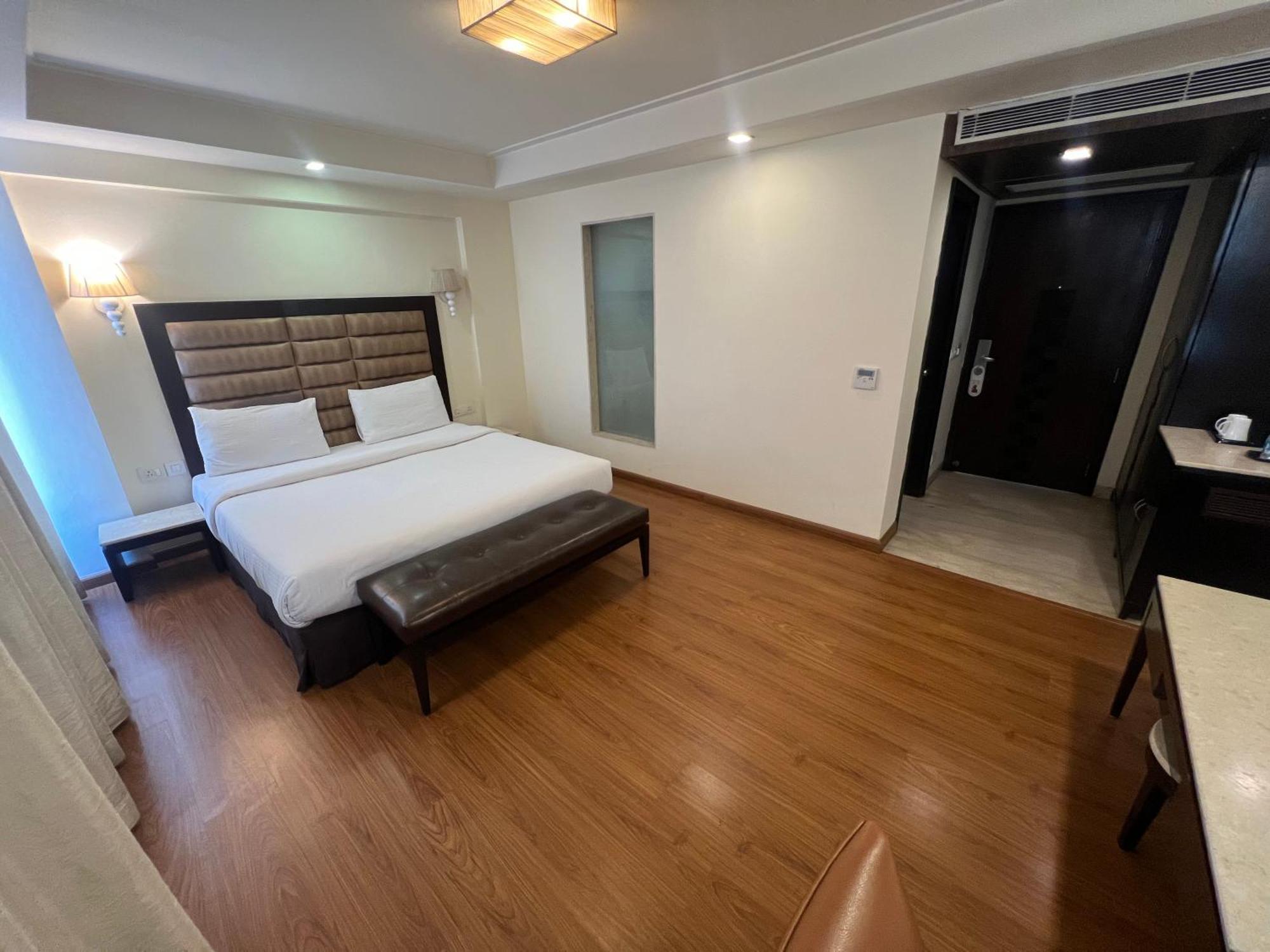 Madhuban Hotel , New delhi Buitenkant foto