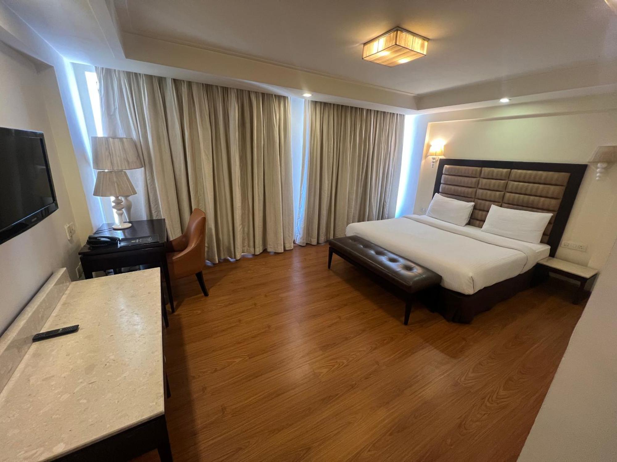 Madhuban Hotel , New delhi Buitenkant foto